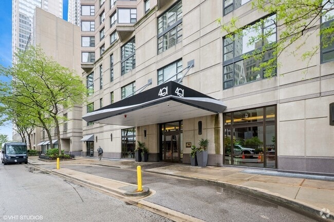 Building Photo - 401 E Ontario St Unit 3105 Rental