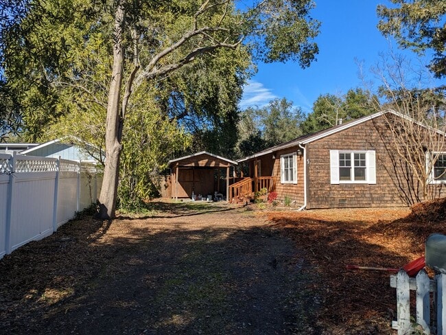 Stunning 1-bed, 1-bath Detached Cottage in... - Stunning 1-bed, 1-bath Detached Cottage in... Casa