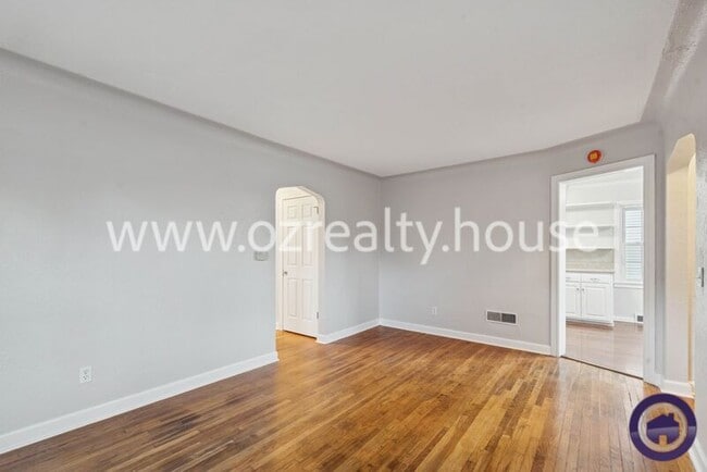 Photo - 4114 S Detroit Ave