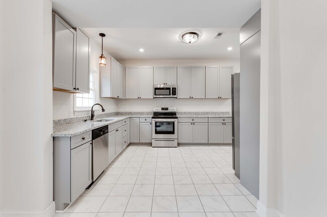 Photo - 2114 Venable St