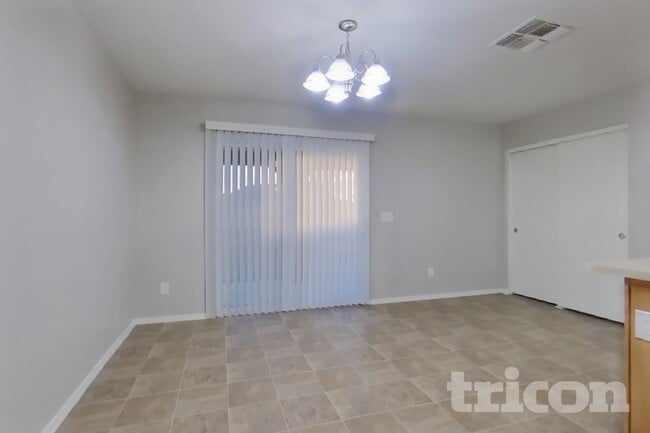 Photo - 12510 W Scotts Dr