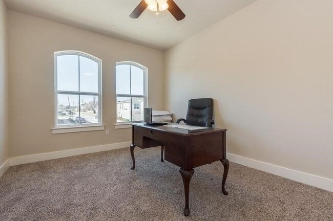 Photo - 203 Belleville Dr