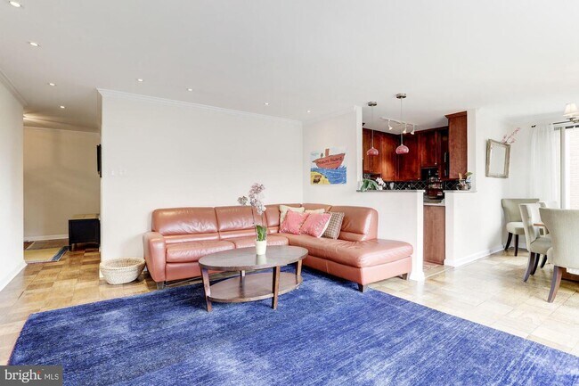 Photo - 2501 Calvert St NW Unit 701