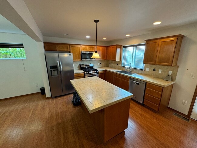 Photo - Spacious 3 bed 2.5 Bath Townhome One months free rent!