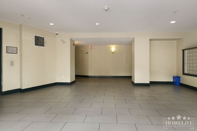 Modern & Spacious 2 Bedroom, 2 Bathroom Condo in Central Chilliwack