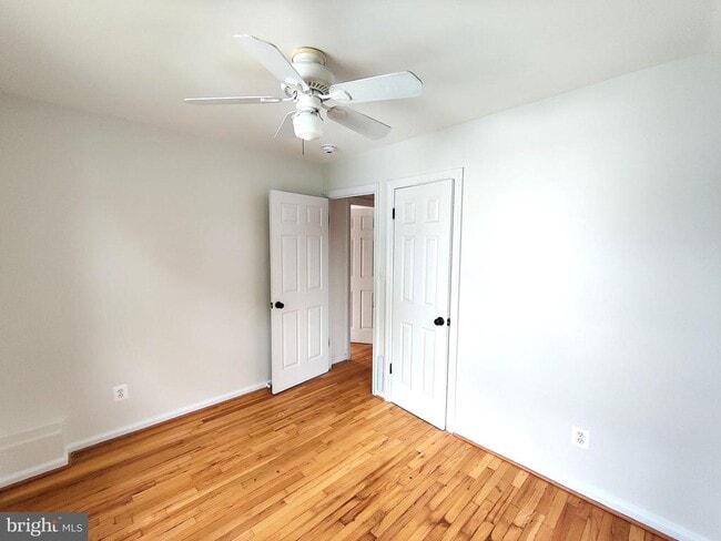 Photo - 5942 Williamsburg Rd