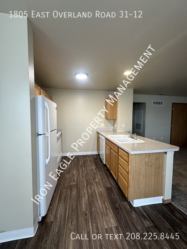 Photo - 1805 E Overland Rd