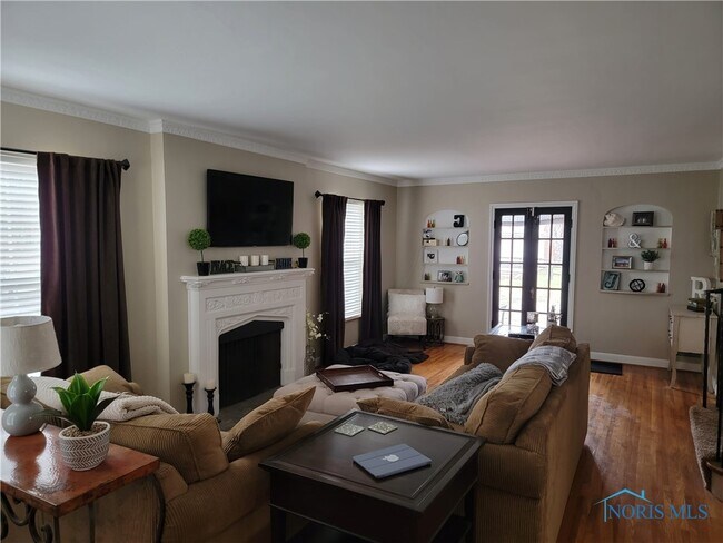 Photo - 2673 Middlesex Dr