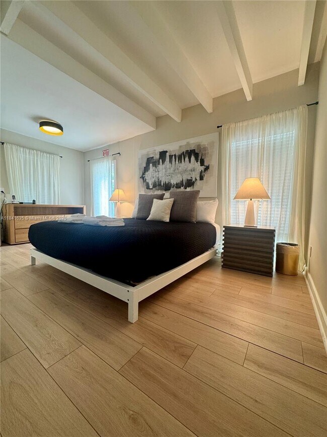 Photo - 1245 Van Buren St