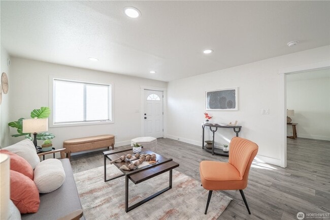 Photo - Cushman Unit 2135