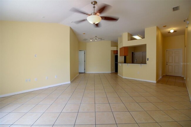 Photo - 1702 Holton Rd
