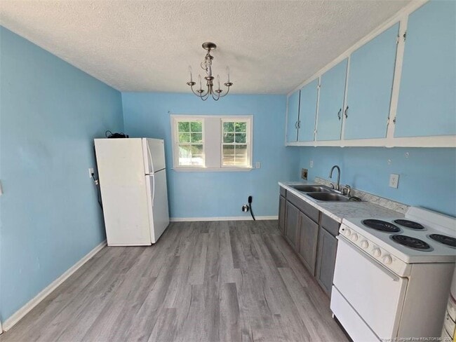 Photo - 1547 Center St