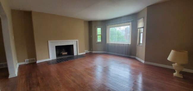 Photo - Roselawn Unit Upper