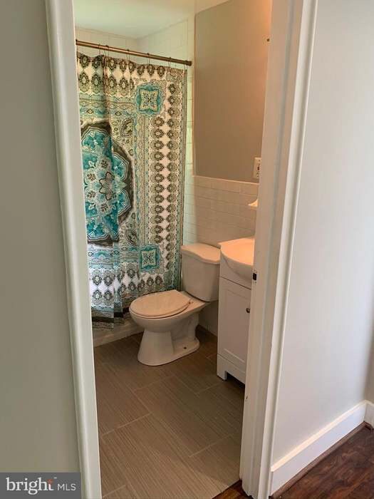 Photo - 210 Oakwood St SE Unit 305