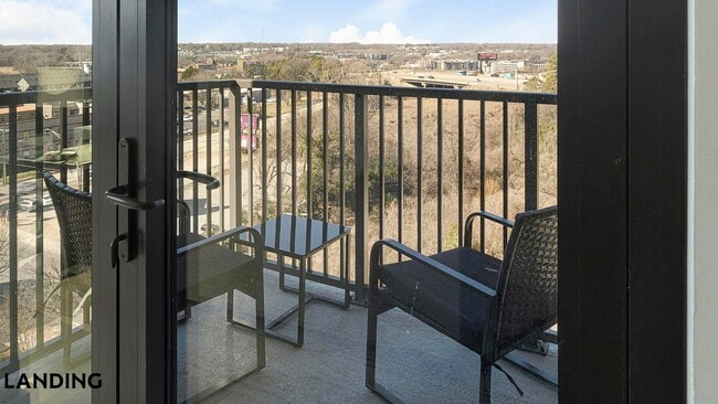1007 S Mint St Unidad 910