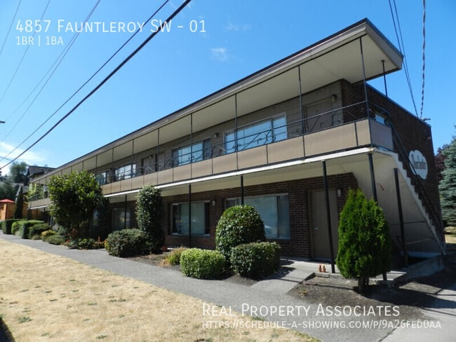Building Photo - 4857 Fauntleroy Wy SW Unit 01