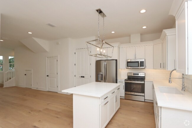 Building Photo - 3722 W Mango Ave Rental