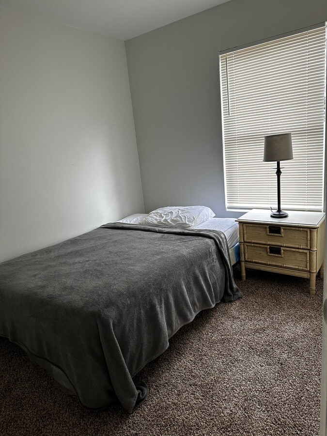 Photo - 1162 W 28th St