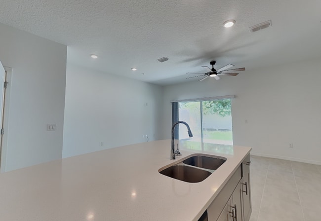 4830 Revolutionary Wy