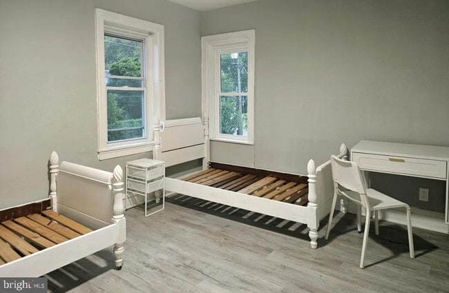 Building Photo - 5443 Gainor Rd