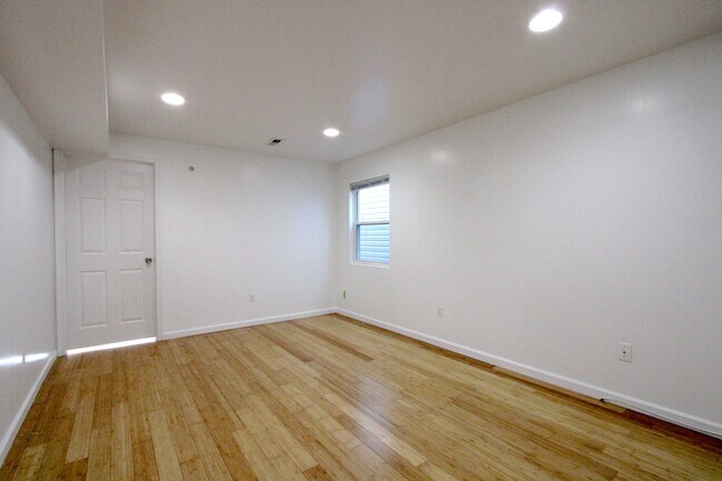 Photo - 3922 Haverford Ave Unit 3