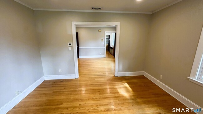 Photo - 36 Somerset St
