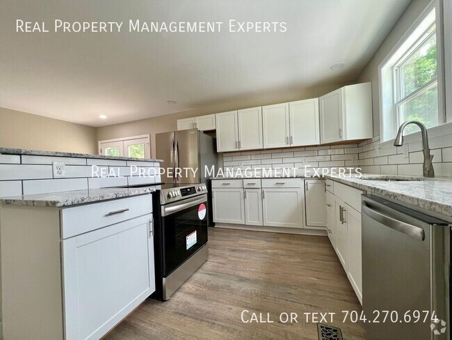 Building Photo - 287 Young Ave SW Rental