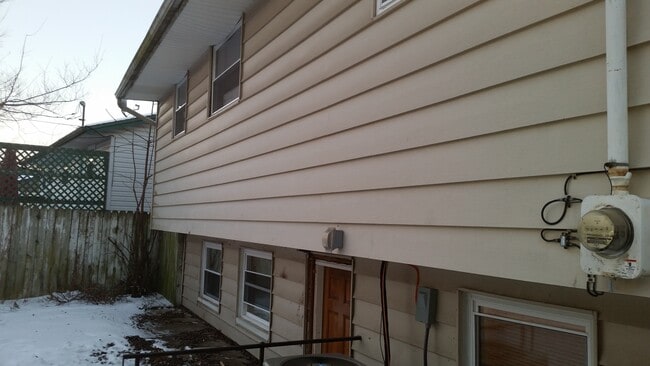 Photo - 3900 Lynward Rd