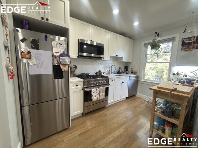 Photo - 14 Lopez Ave Unit 3