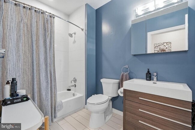 Photo - 435 R St NW Unit 404