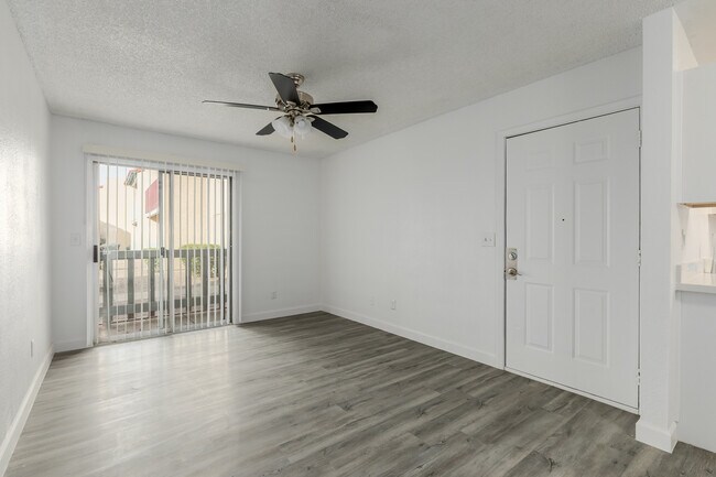 Photo - 27 E Corona Ave Unit 105
