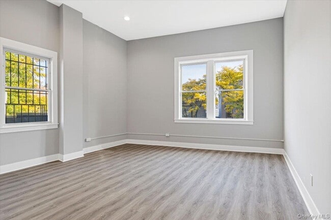 Photo - 47 Beekman Ave Unidad 22