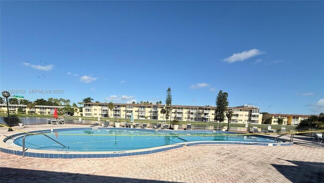 Photo - 2820 NE 201st Terrace Unit F217