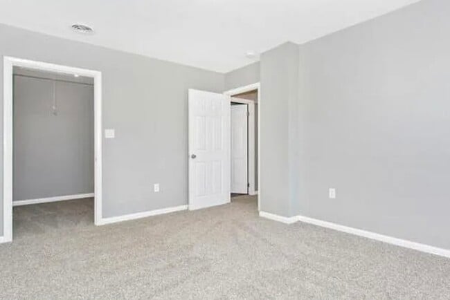 Photo - 5803 Oleander Plz