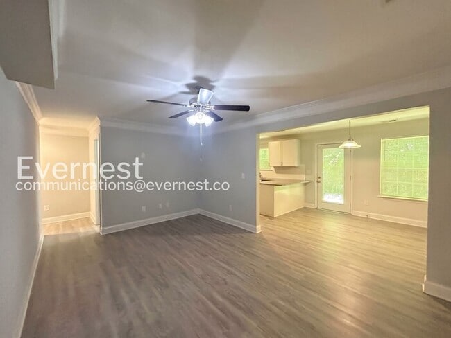 Photo - Modern 3-Bedroom Home in a Walkable, Bike-Friendly Community / Pet Friendly