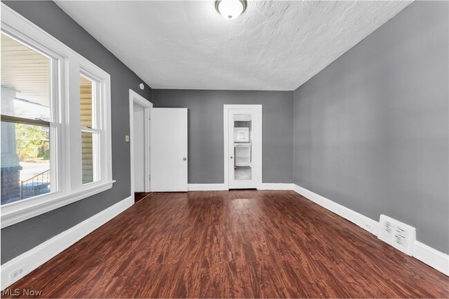 414 E 147th St Unidad 1/DN