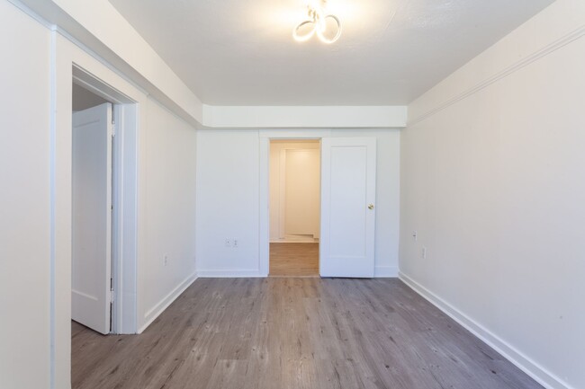 UC Berkeley Duplex - UC Berkeley Duplex Apartamento Unidad 2311 Lower