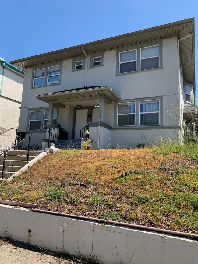 1626-1632 LINDEN ST - 1626-1632 LINDEN ST Apartment Unit 1628