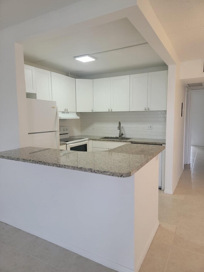 Photo - 500 Village Green Cir W Unit 116