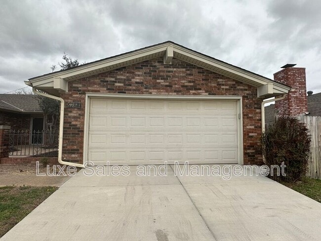 Photo - 6102 N Ross Ave