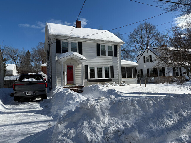 Building Photo - 56 Davis St Rental