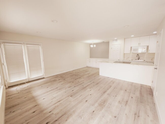 Photo - 1291 Elizabeth Ave