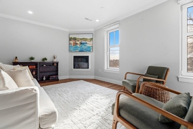 Photo - 1721 Centre St Unit 304R