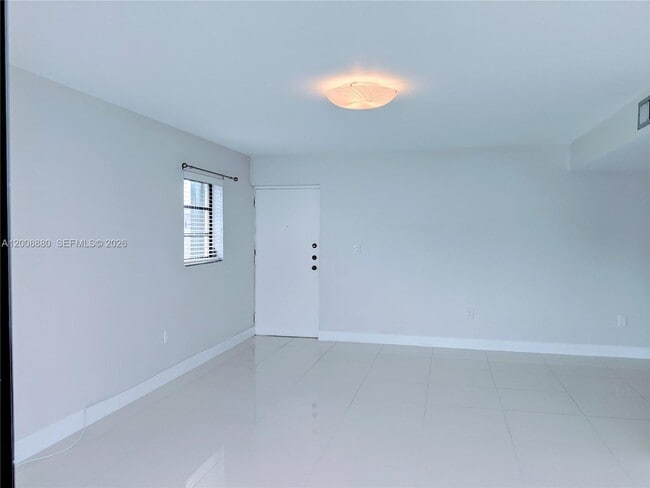 Photo - 1617 Jefferson Ave Unit 304