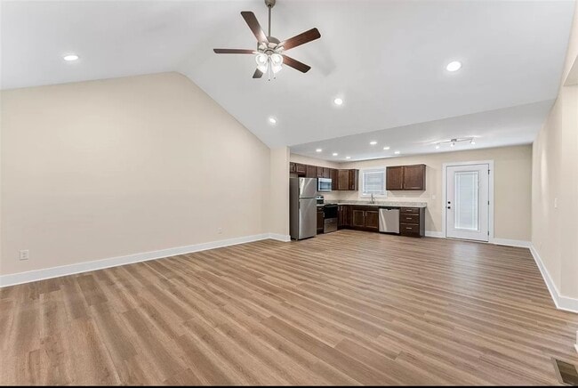 1100 Columbia Ave Unit 1