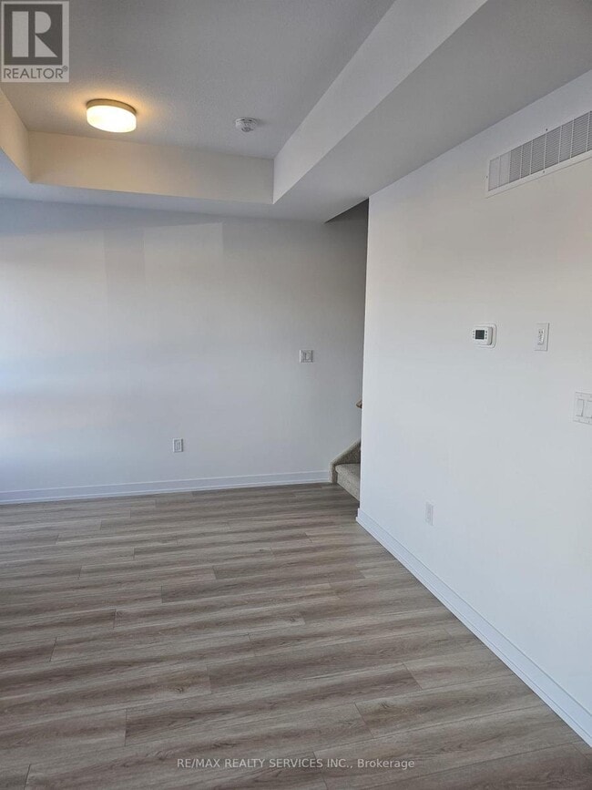 Photo - 25 Palace St Unit R6