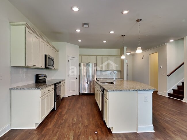 Photo - 199 Columns Rd