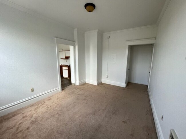 Photo - Camdon - 1 Bedroom - Central District - Vi...
