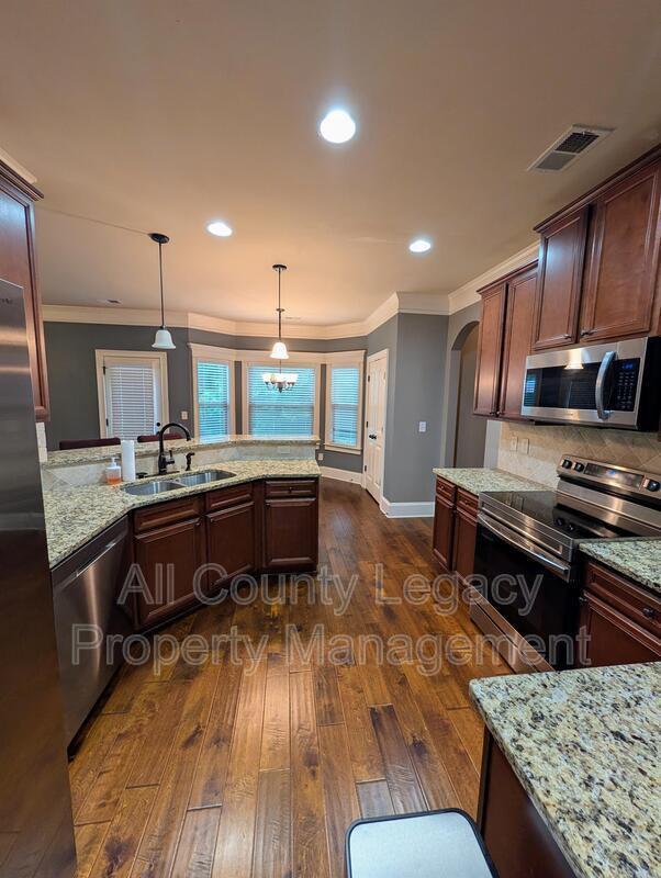 Photo - 2591 Foxy Dr