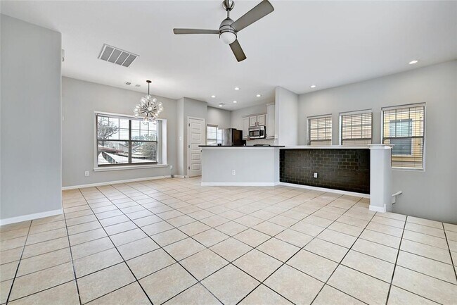Photo - 2909 Saville Loop Unit 10c